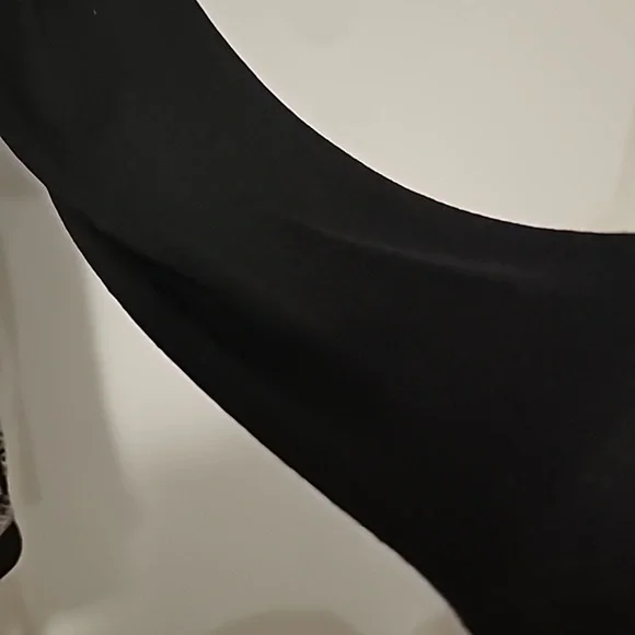 Cupio long sleeved open sweater black & white soft & Comfy NWT - Picture 4 of 13